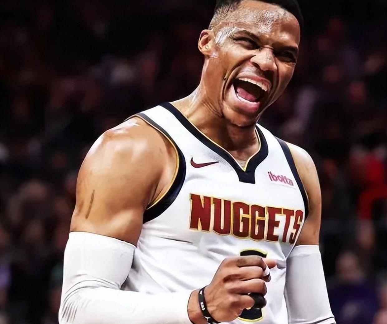 马德里足协举办第35届年度颁奖典礼，马塞洛、卡西等人出席（第35届马德里足协年度颁奖盛典举行，马塞洛、卡西利亚斯等出席）