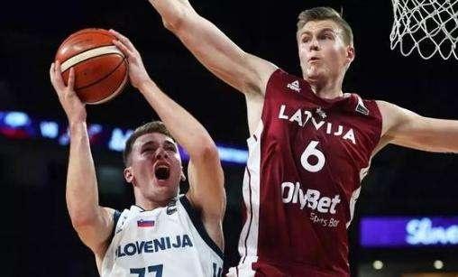 孔德&楚阿梅尼谈法国队多元化：每人都以自己的方式代表法国（孔德与楚阿梅尼谈法国队多元性：人人以各自方式代表法国）