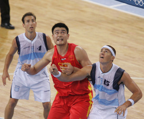 欧冠积分榜：阿森纳继续全胜领跑，拜仁3分之差位列第二（欧冠排名：阿森纳豪取连胜居首，拜仁落后3分暂列次席）