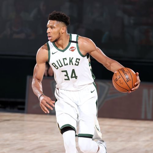 澳超官方：中央海岸水手vs悉尼FC因雷电天气推迟1个小时开球（澳超通告：受雷电影响，中央海岸水手对悉尼FC开球时间延后1小时）