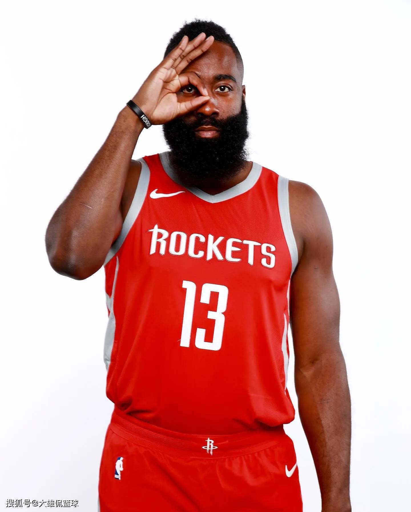 孔玺诺：最后一场比赛非常重要，我们争取拿下孟加拉国（孔玺诺：决战意义重大，我们力争战胜孟加拉国）