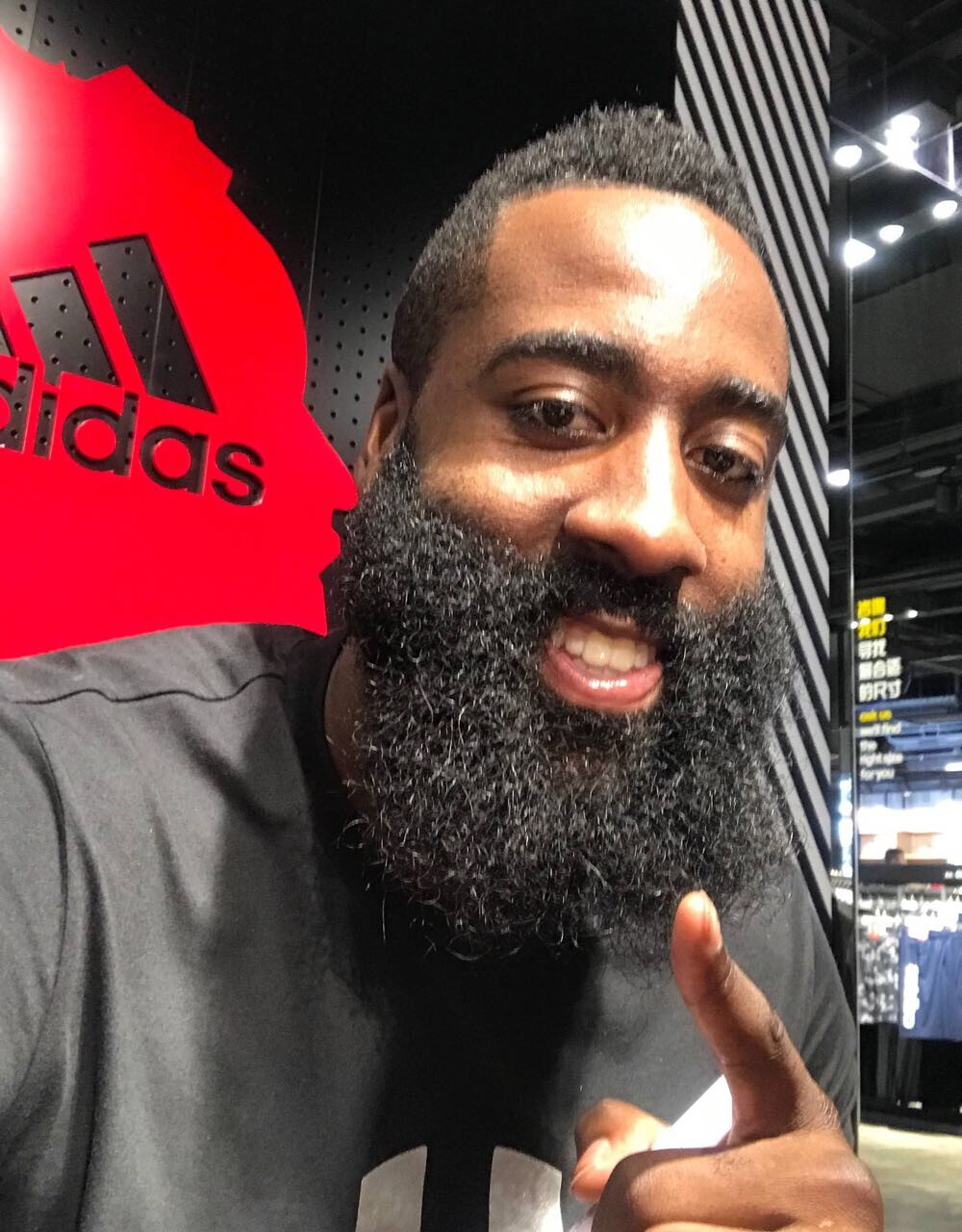 罗体：米兰vs拉齐奥VAR将被停哨；主裁未判点球正确但解释有误（罗体：米兰战拉齐奥涉事VAR遭停哨；主裁拒判点球判定正确但说明不当）