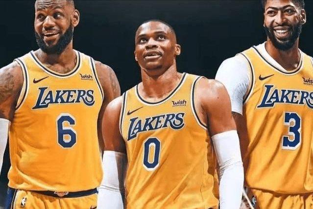 姆巴佩：防守维尼修斯90分钟，太折磨边后卫了（姆巴佩：边后卫全场盯防维尼修斯，实在太折磨人）