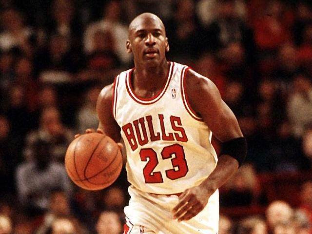 本世纪五大联赛参与百球最快TOP10：C罗70场第1，苏牙71场第2（本世纪五大联赛最快达成参与百球前十：C罗70场居首，苏亚雷斯71场次席）