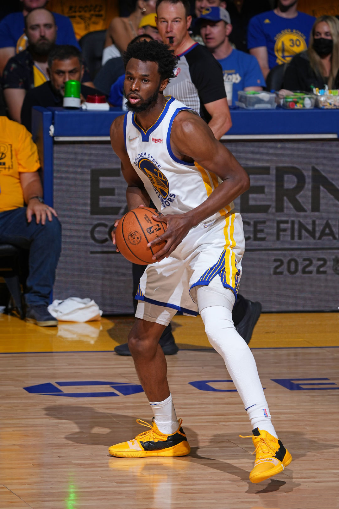 河北曲阳：乒乓跃动青春 赛事汇聚热情（河北曲阳：乒乓点燃青春 赛事凝聚激情）