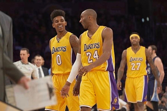 斯卢茨基：遗憾连续两年错失冠军，我们有时只能用2-3名外援（斯卢茨基：连续两季无缘桂冠成憾，球队一度仅能上2-3名外援）