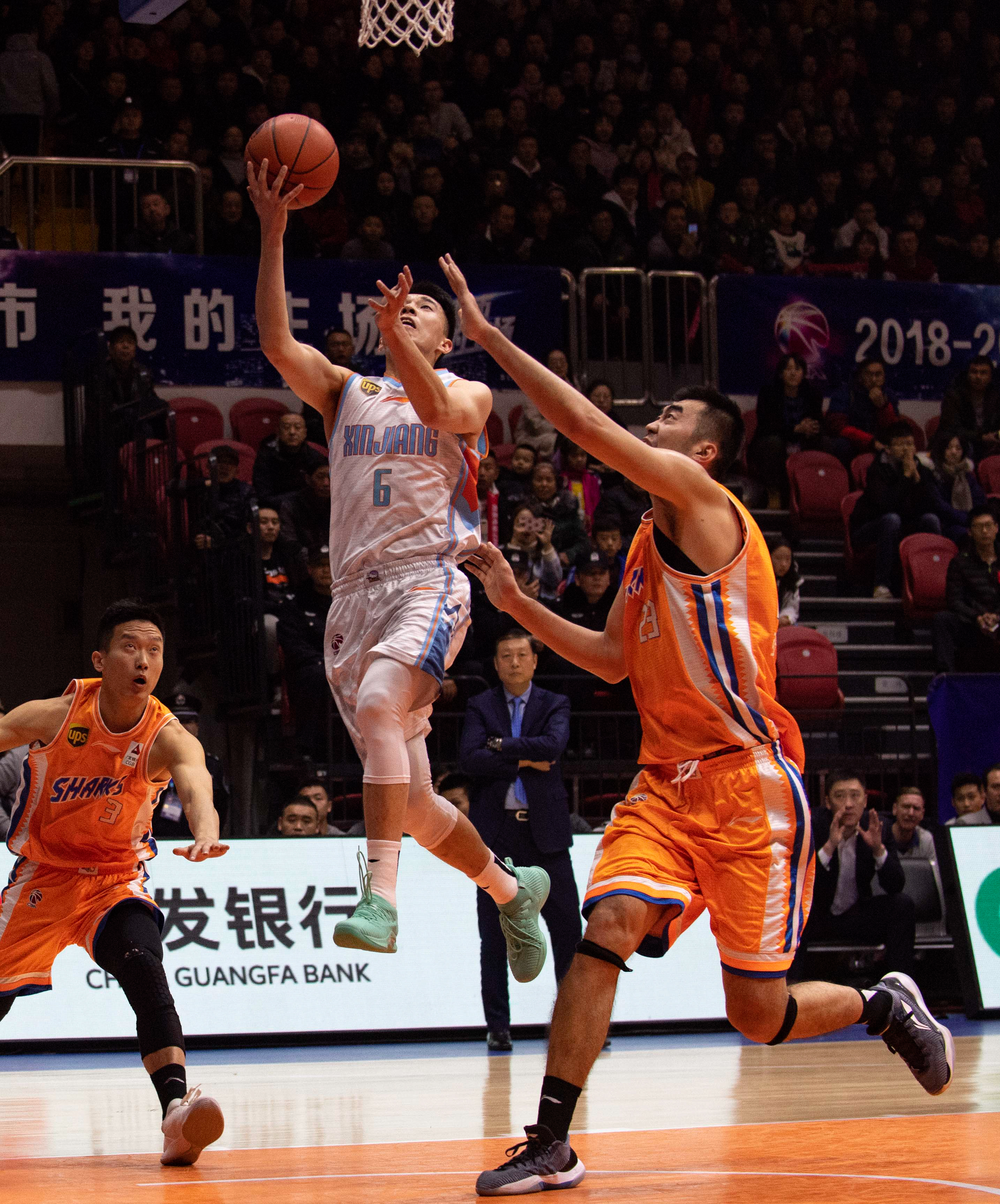 体育欧冠：AC米兰0-0托特纳姆热刺 总比分1-0晋级八强