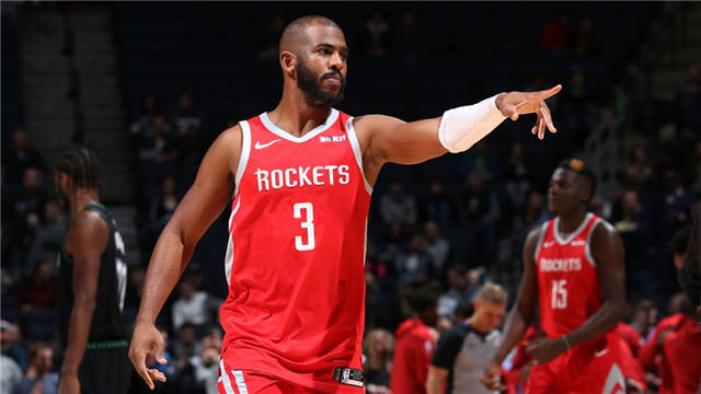 球迷们关注 球迷们关注