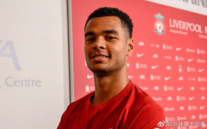 滑雪比赛精 滑雪比赛精